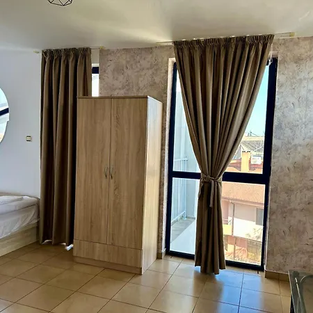 елисей Tschernomorez